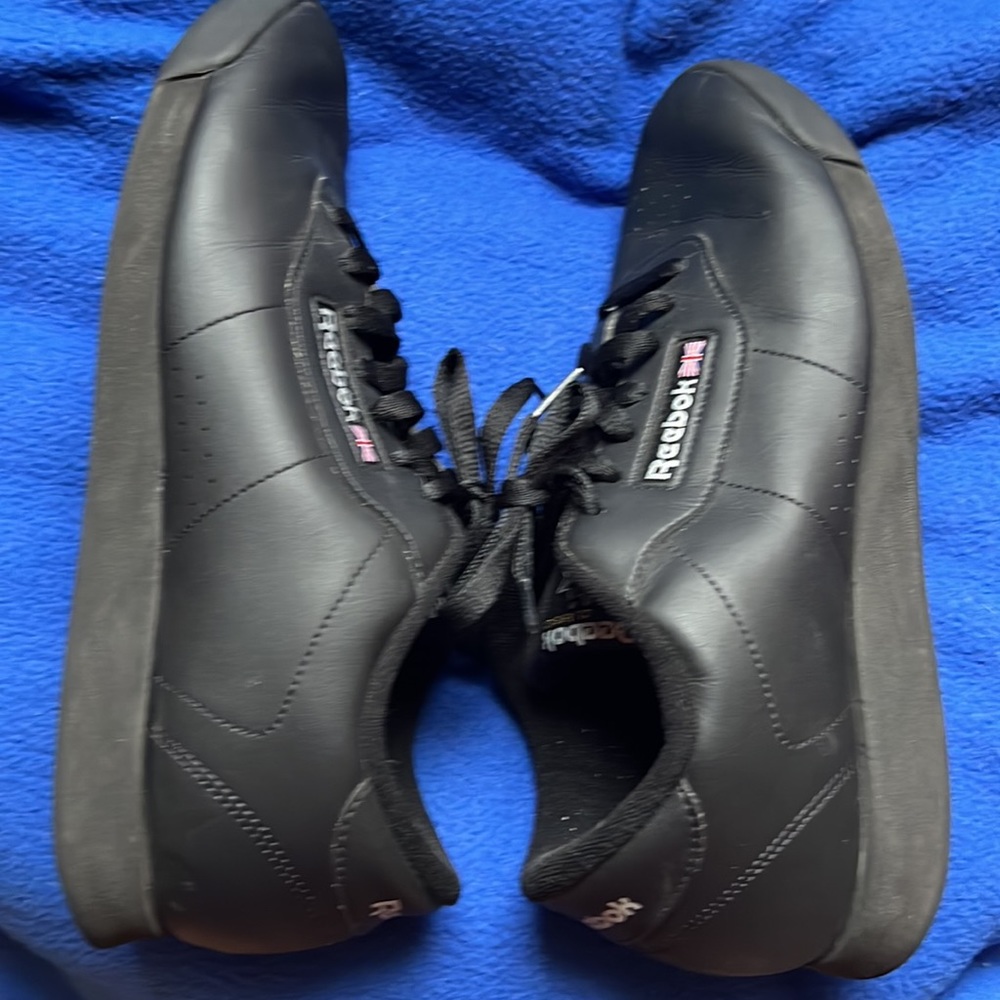 Women’s Reebok classic black size ten - Picture 4 of 8